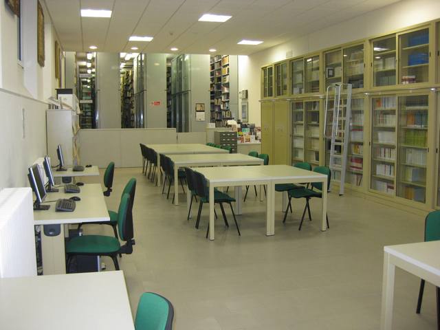 Sala lettura e consultazione